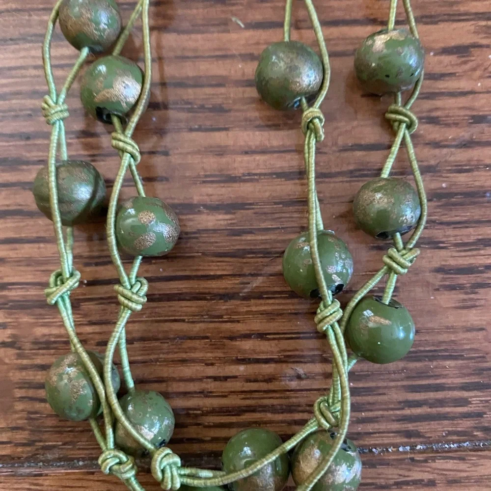 String Bead Necklace - Picture 2 of 4